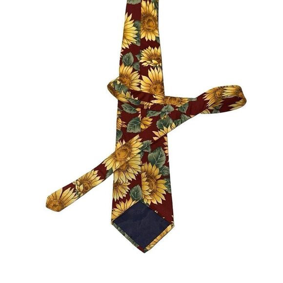 Sunflower vintage neck tie with maroon background. About 55 in long, 4 in wide - Picture 4 of 4